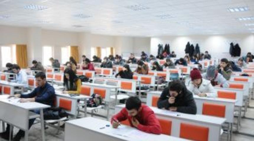 Hitit’in Lisansüstü Programlarına Yoğun İlgi