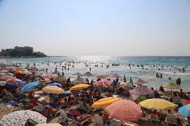 Kuşadası Plajlarında İnsan Seli G3