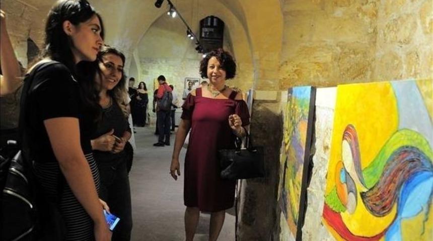 Mardin&rsquo;de 17 Ressam &rsquo;g&ouml;&ccedil;ebe Tuvaller&rsquo; Resim Sergisi A&ccedil;tı