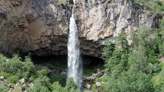 Şelaleler, Serinlemek İsteyenlerin Ve Fotoğraf Tutkunlarının İlgi Odağı Oldu