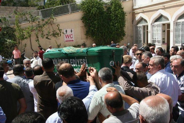 İşadamı Hikmet Öndeş Son Yolculuğa Uğurlandı G4