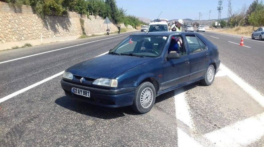 Otomobil İle Motosiklet &Ccedil;arpıştı: 1 Yaralı