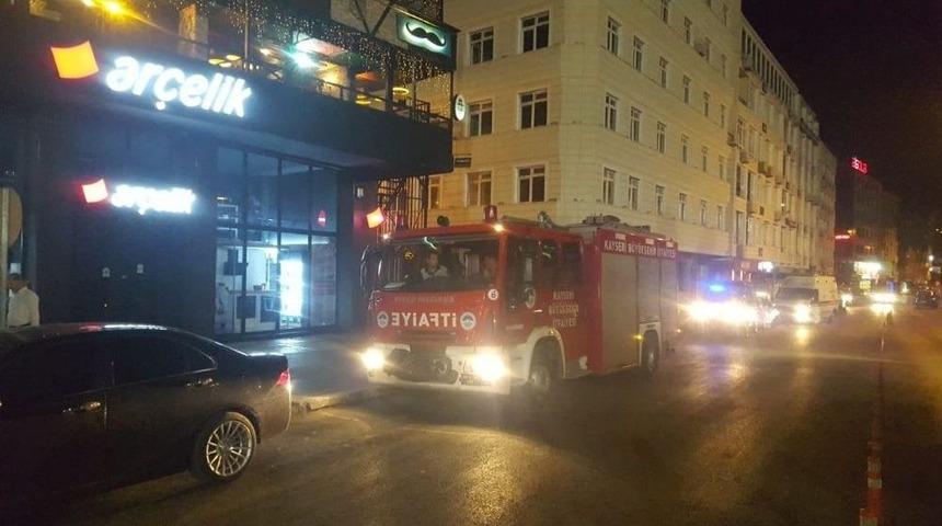 Kaynağı Belli Olmayan Koku Ekipleri Harekete Ge&ccedil;irdi