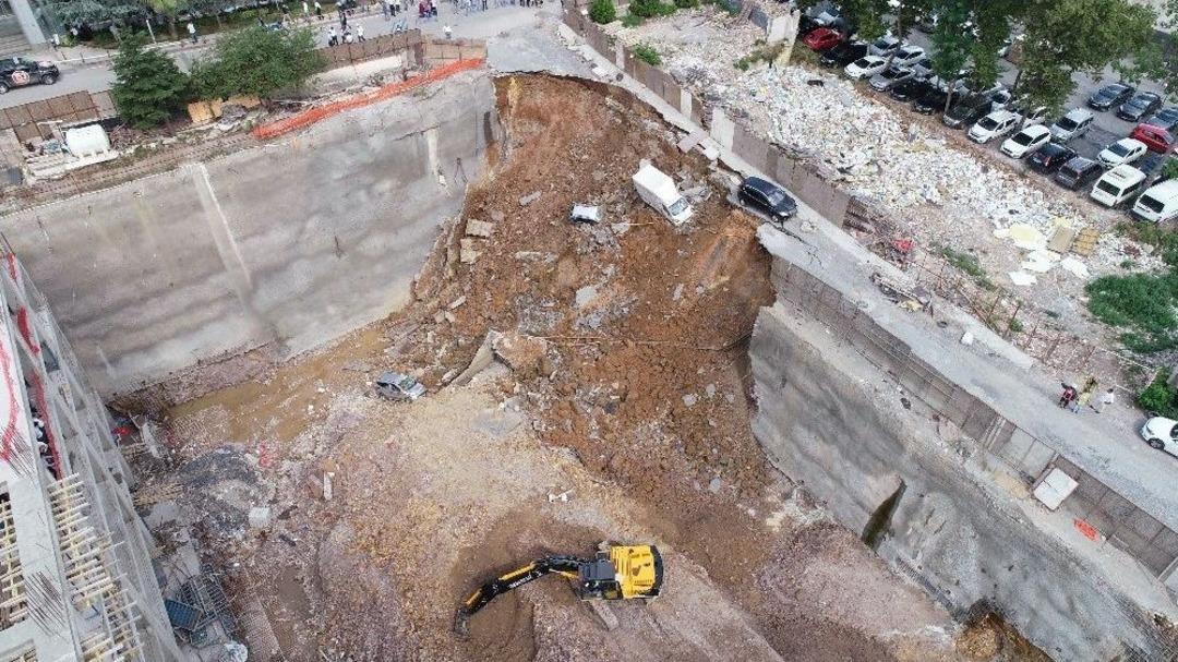 &Uuml;mraniye&rsquo;de &Ccedil;&ouml;ken İstinat Duvarı Havadan G&ouml;r&uuml;nt&uuml;lendi