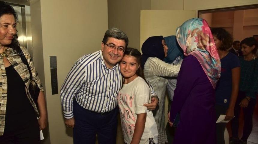 Bayram Sevinci Huzurevi Ve Sevgi Evlerinde Yaşandı