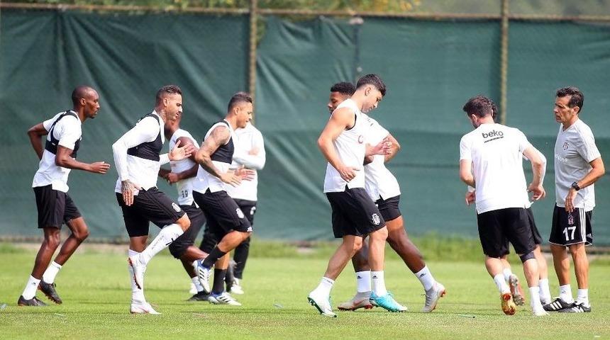 Beşiktaş&rsquo;ta Malatyaspor Ma&ccedil;ı Hazırlıkları S&uuml;r&uuml;yor