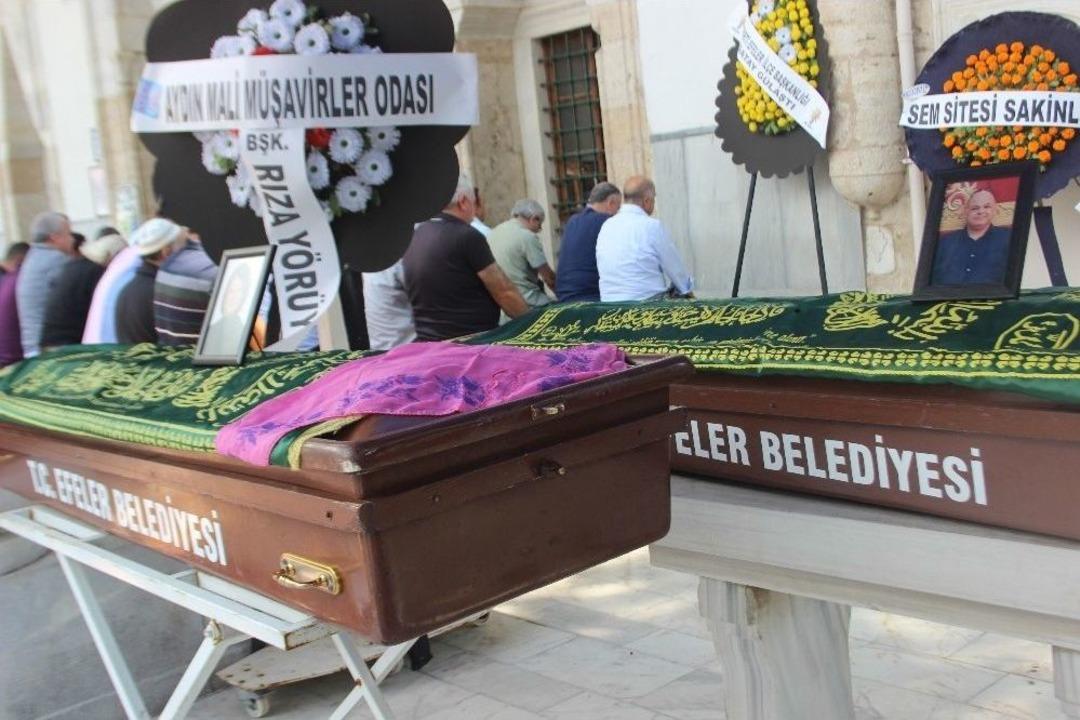 Trafik Kazasında &Ouml;len &Ccedil;ift Dualarla Son Yolculuğuna Uğurlandı