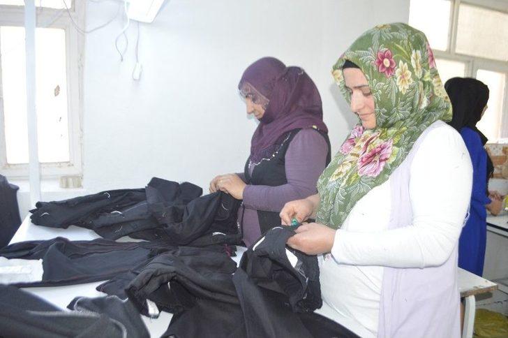 Atıl Durumdaki Köy Okulunu Fabrikaya Çevirdiler G4