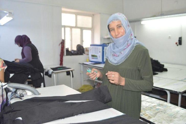 Atıl Durumdaki Köy Okulunu Fabrikaya Çevirdiler G5