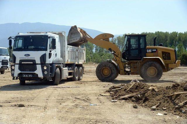 Osmangazi’de Kurban Satış Yerleri Temizlendi