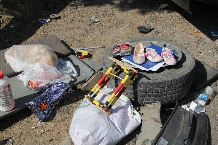 Kontrolden Çıkan Otomobil Park Halindeki Araca Çarptı: 10 Yaralı G1