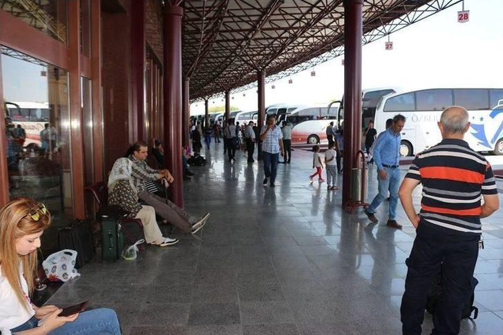 Otogarlarda ‘bayram Dönüşü’ Hareketliliği G1