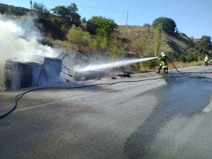 Kaza Yapan Tır Alev Aldı G3