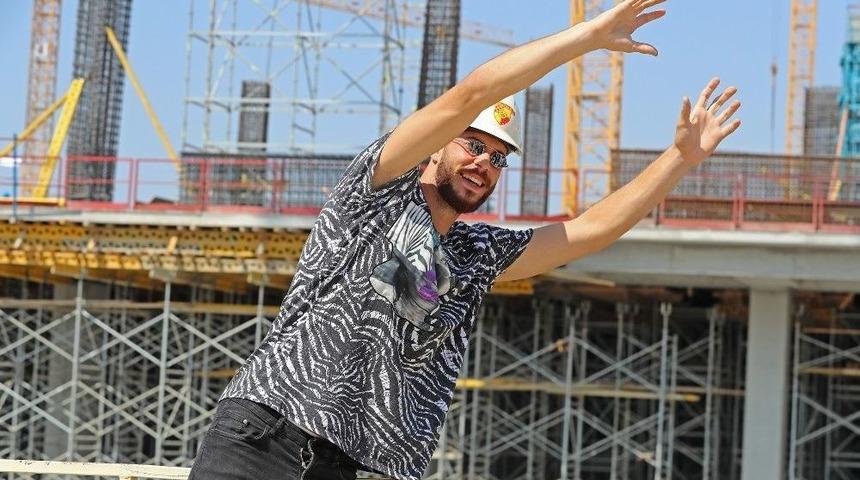 G&ouml;ztepe&rsquo;nin Yenileri Stadyum İnşaatını Gezdi