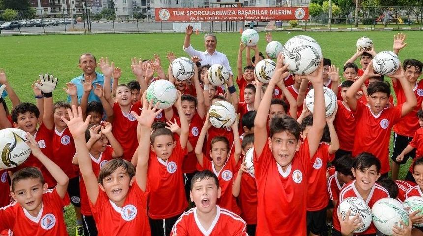 Muratpaşa&rsquo;nın Gen&ccedil; Yetenekleri Sahaya &Ccedil;ıkıyor