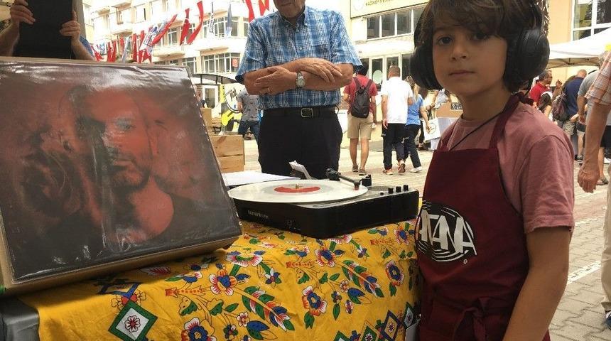 Plakseverler Kadık&ouml;y&rsquo;de Buluştu