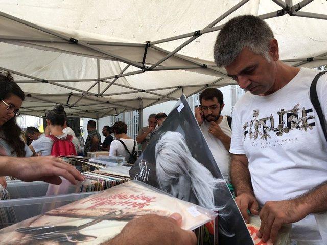 Plakseverler Kadıköy’de Buluştu