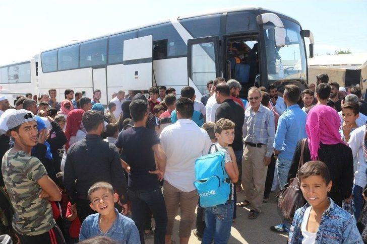 Barınma Merkezinde Kalan Suriyeliler Adıyaman’dan Ayrılıyor G1