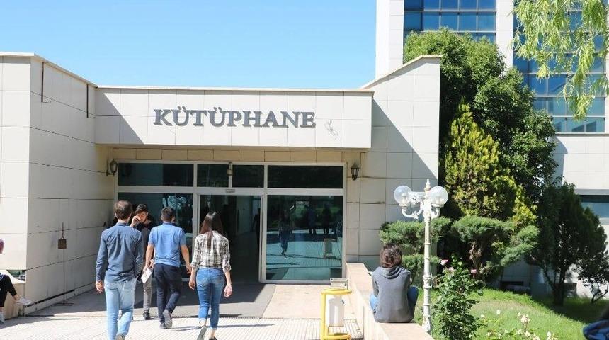 K&uuml;t&uuml;phaneleri Artık Cepte