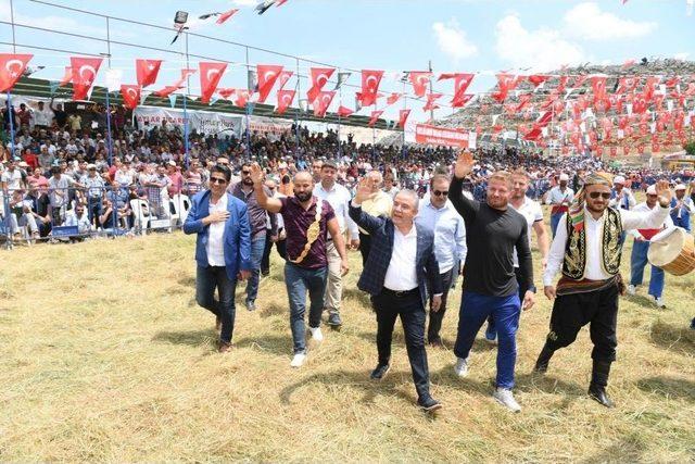 21. Feslikan Yağlı G&uuml;reşleri Şampiyonu Balaban 3