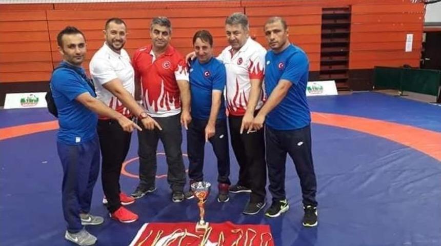 Minik G&uuml;reş&ccedil;ilerden B&uuml;y&uuml;k Başarı