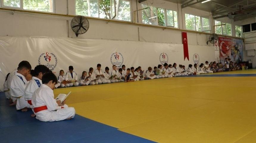 Yunusemreli Judocular Hem Spor Yapıyor Hem Okuyor