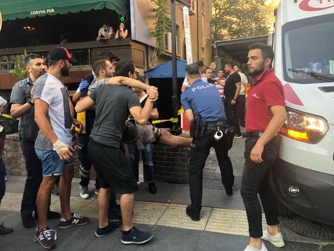 Başkent&rsquo;te Kafeye Silahlı Saldırı: 2 Yaralı