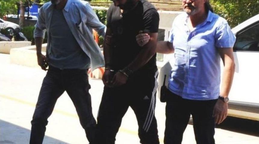 Cezaevi Firarisi 500 Metre Ka&ccedil;amadan Yakalandı