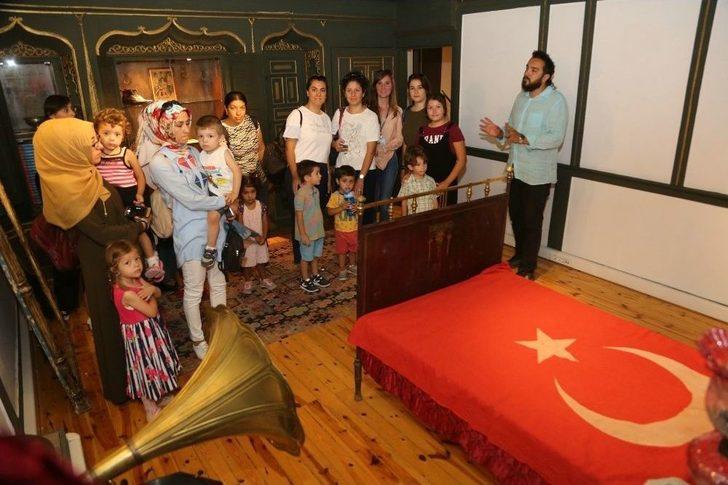 Zeytindalı Öğrencileri Atatürk İle Bir Gün Geçirdi G3