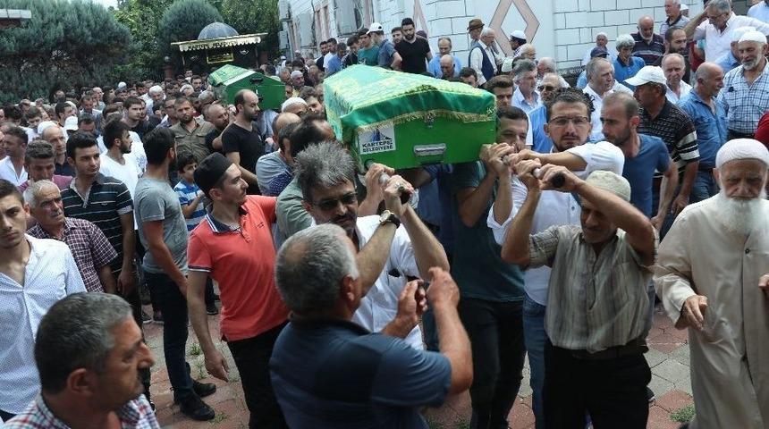 Pompalı T&uuml;fekle &Ouml;ld&uuml;r&uuml;len Enişte Ve Yeğen Defnedildi