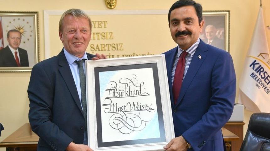 Remscheid Heyeti Başkan Bah&ccedil;eci&rsquo;yi Ziyaret Etti