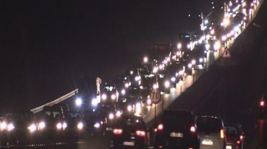 Bursa’da Bayram Tatili Trafiği, Kilometrelerce Kuyruk Oluştu