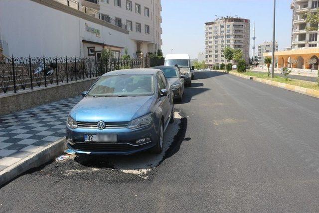 Adıyaman&rsquo;da Fıkra Gibi Asfaltlama 2