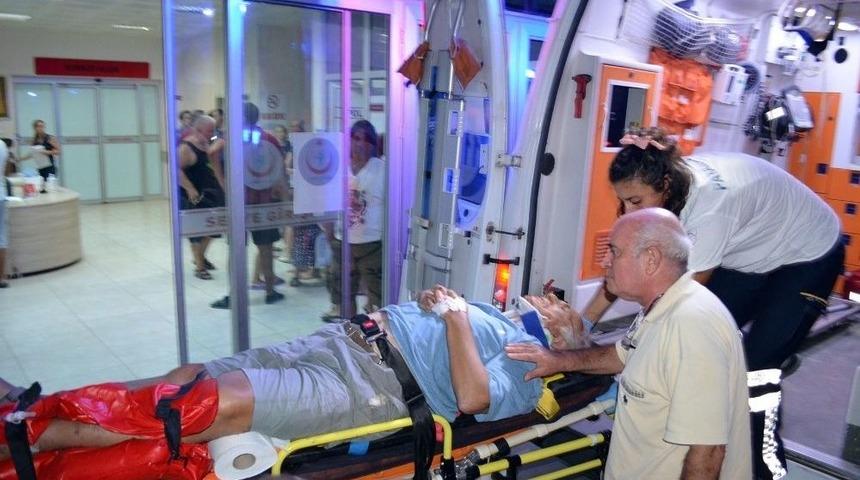 Didim-s&ouml;ke Yolunda Kaza; Aynı Ara&ccedil;taki 5 Kişi Yaralandı