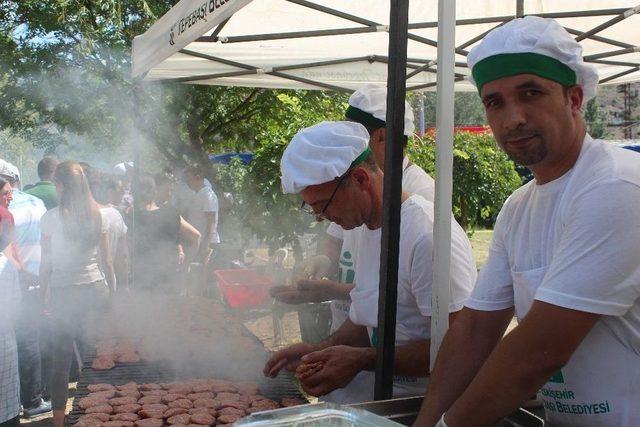 Tepebaşı Belediyesi Personeli Sarıcakaya’da Moral Depoladı