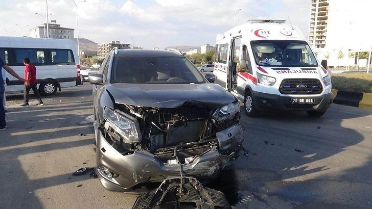 Kilis’te Trafik Kazası: 2 Yaralı G2