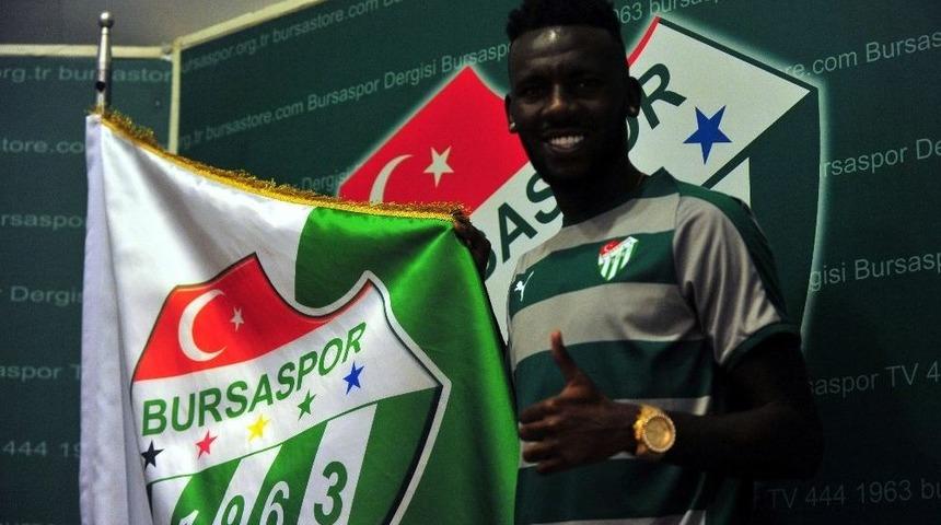 Allano Lima İmzayı Attı