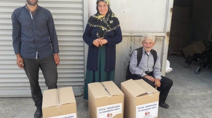 Sason&rsquo;da 250 Aileye Gıda Yardımı Yapıldı