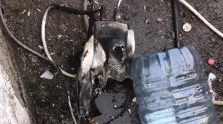 Evin &Ccedil;atısına Yıldırım D&uuml;şt&uuml;