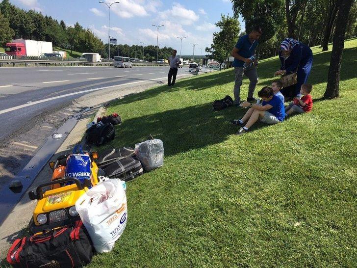 İstanbul’da Şehirlerarası Yolcu Otobüsü Alev Alev Yandı G3