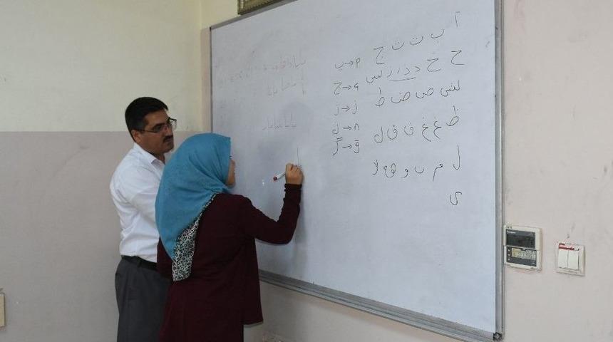 Şahinbey Belediyesi’nin Osmanlıca Kursuna Yoğun İlgi