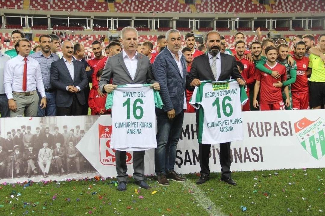 Cumhuriyet Kupası&rsquo;nı Demir Grup Sivasspor Kazandı