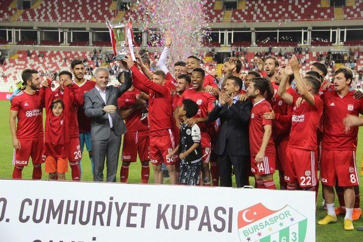 Cumhuriyet Kupası’nı Demir Grup Sivasspor Kazandı G2