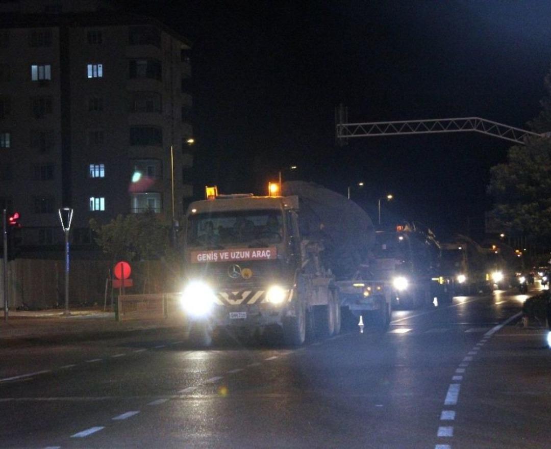 Kilis&rsquo;ten İdlib Sınırına Ob&uuml;s İle Tank Sevkıyatı