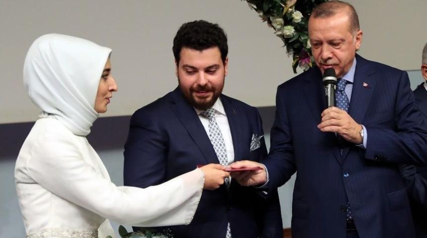 Cumhurbaşkanı Erdoğan, Danışmanı Sefer Turan’ın Kızının Nikah Şahidi Oldu