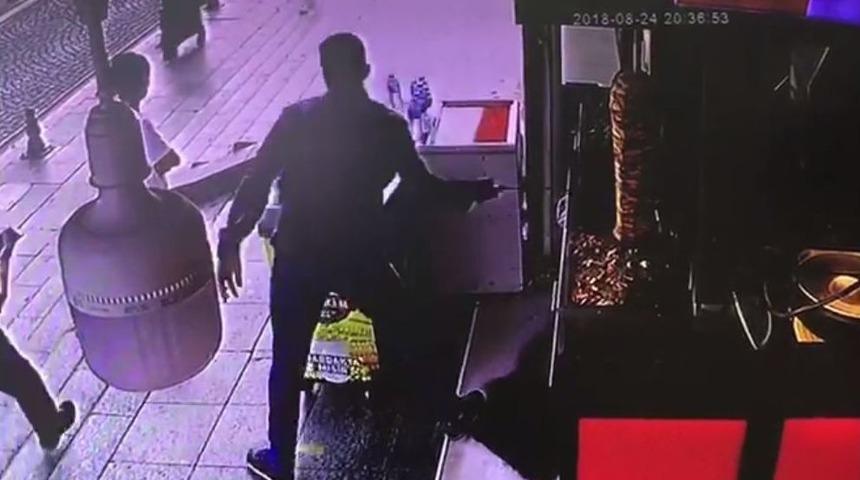 (özel) Tartıştığı Şahsın Kolunu Döner Bıçağıyla Kesti