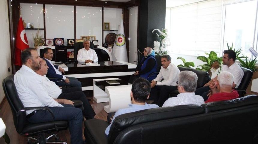 Ak Parti Adıyaman Yönetimi, Uslu İle Bir Araya Geldi