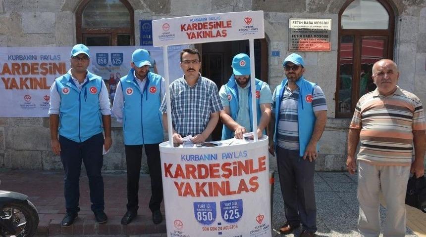 İlk Kurban Bağışı M&uuml;ft&uuml; &Ccedil;elik&rsquo;ten