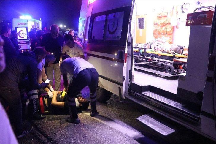 Kontrolden Çıkan Otomobil 4 Aracı Biçti: 1’i Çocuk 7 Yaralı G2