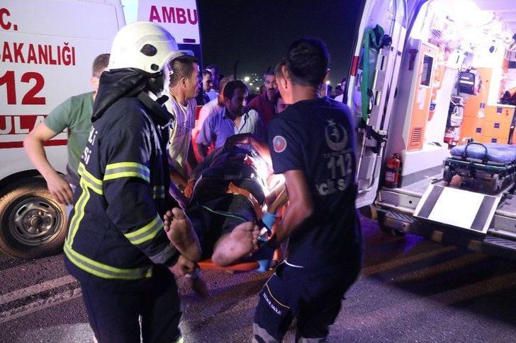 Kontrolden Çıkan Otomobil 4 Aracı Biçti: 1’i Çocuk 7 Yaralı G3